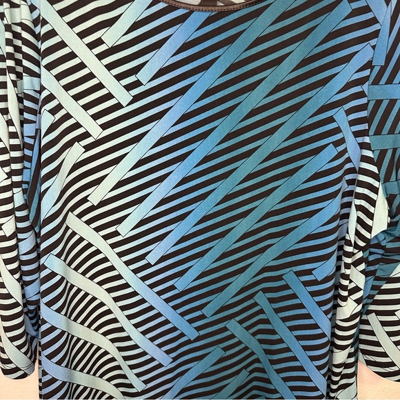 Worthington Woman Blue & Black Geometric Tunic Top – Size 1X - Picture 4 of 4